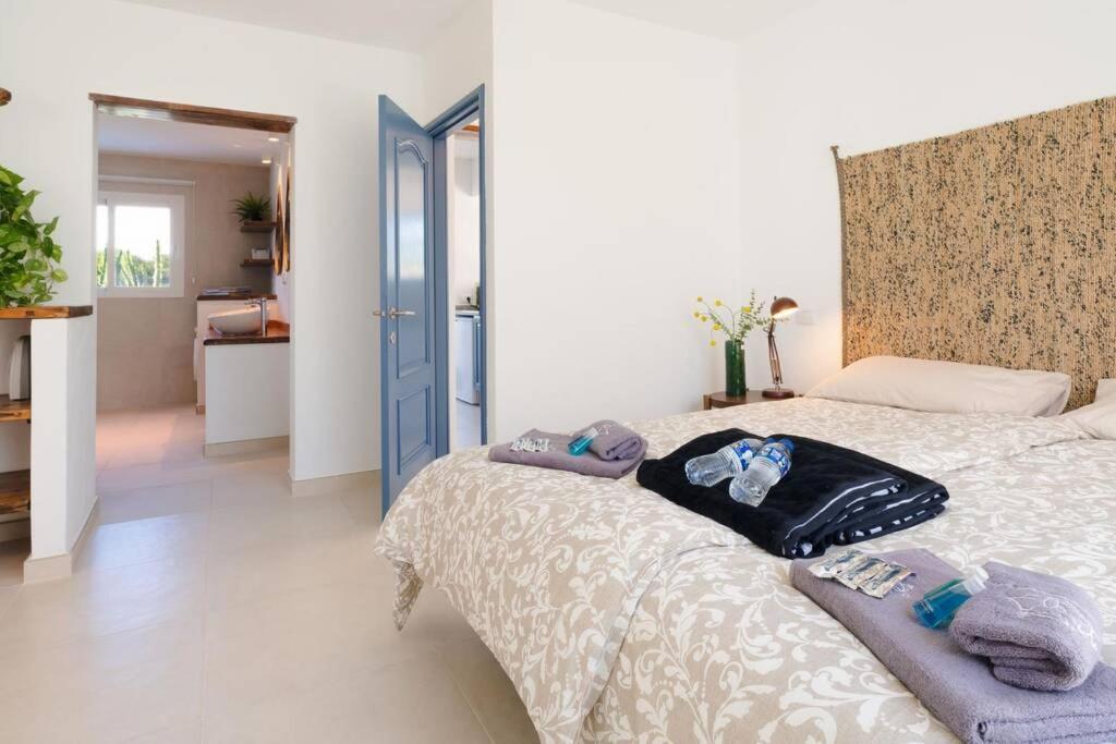 Luxurious Bungalow A2 In A Quiet Complex With Pool 100M From The Sea Charco del Palo Ngoại thất bức ảnh