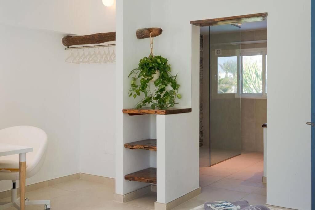 Luxurious Bungalow A2 In A Quiet Complex With Pool 100M From The Sea Charco del Palo Ngoại thất bức ảnh